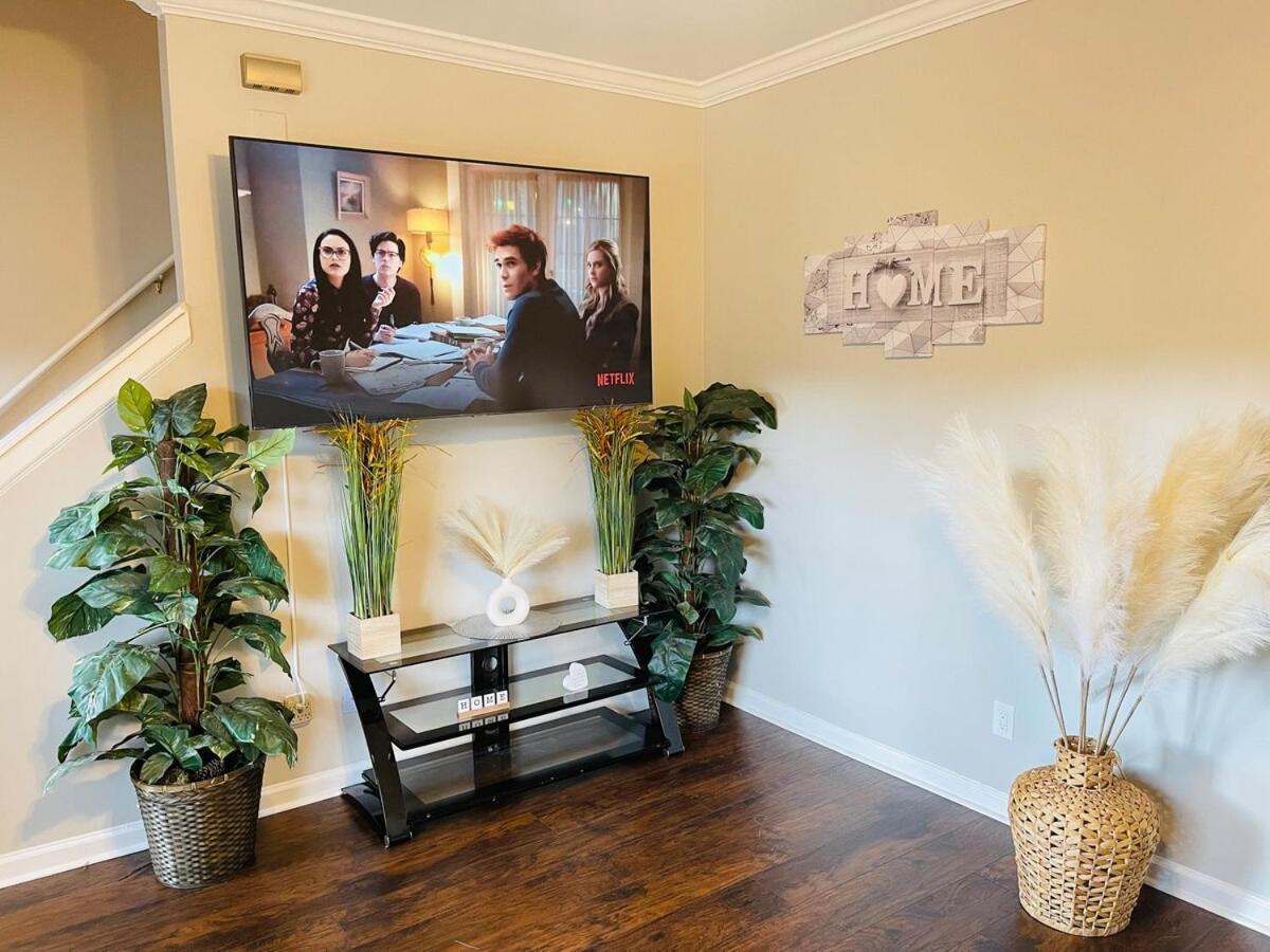 Stylish And Cozy Retreat Villa Буфорд Екстериор снимка